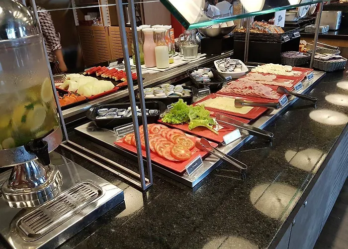 Ibis Aeroporto 3*