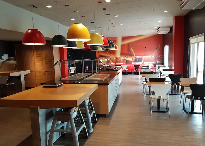 Ibis Aeroporto Hotel 3*