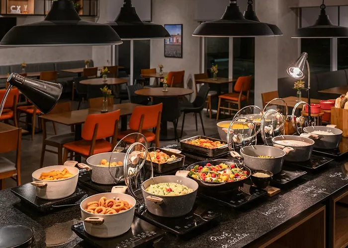 Ibis Aeroporto Hotel 3*