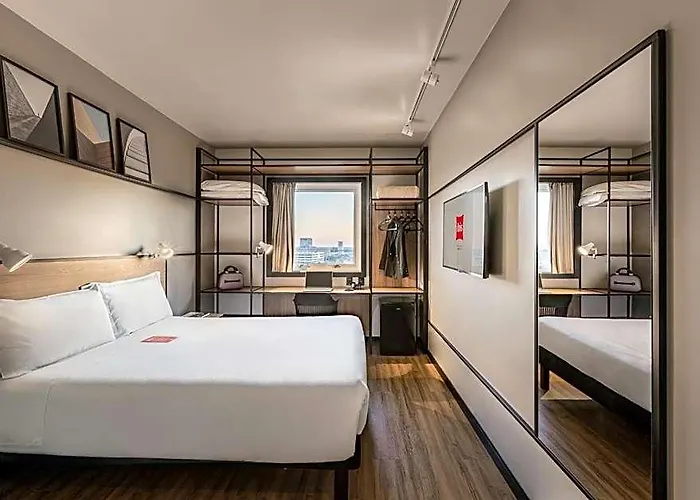 Ibis Aeroporto Hotel 3*